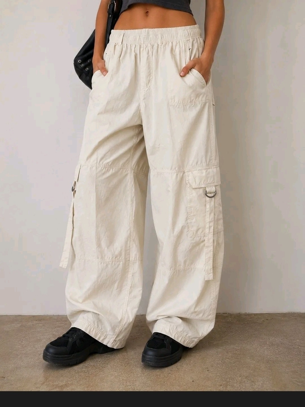 Elastic-Waist Wide Leg Cargo Pants - Cream